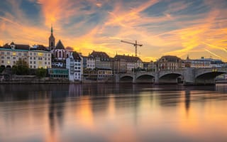 Обои закат, мост, Швейцария, Rhine River, Базель, Switzerland, река, Река Рейн, Middle Bridge, здания, Basel, дома