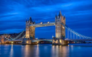 Картинка освещение, синее, Темза, Тауэрский мост, ночь, Лондон, столица, река, Англия, небо, Великобритания