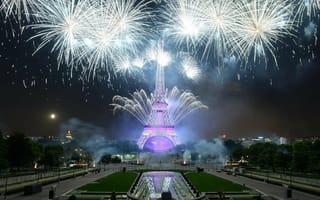 Картинка Эйфелева башня, Франция, ночь, фейерверк, Париж, Eiffel Tower
