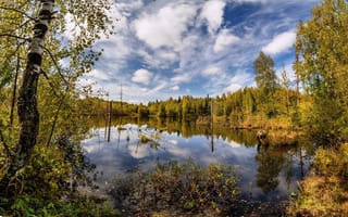 Обои озеро, краски, осень, деревья, небо, отражение