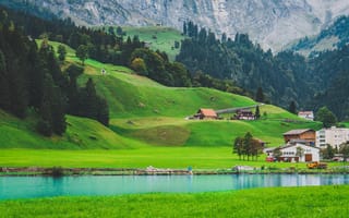 Картинка природа, горы, озеро, пейзаж, зелень, деревня, спокойствие