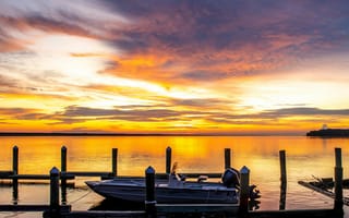 Картинка закат, озеро, лодка, природа, пейзаж, мир, спокойствие