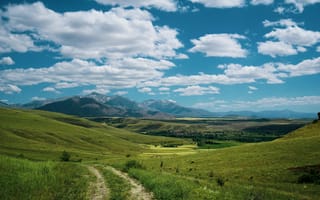 Картинка пейзаж, горы, небо, облака, долина, природа, зелень