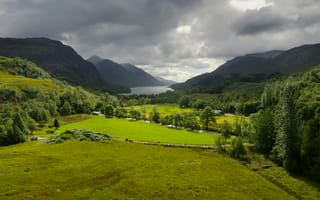 Картинка пейзаж, горы, озеро, природа, зелень, облака, долина
