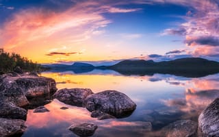 Картинка закат, природа, озеро, горы, камни, отражение, пейзаж, небо, мир, спокойствие