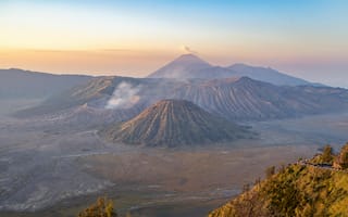 Картинка вулкан, пейзаж, природа, горы, закат, дым, ландшафт