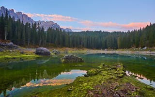 Картинка озеро, природа, горы, лес, отражение, пейзаж, камни, закат, мир, спокойствие