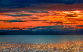 Картинка закат, море, пейзаж, небо, горы, отражение, природа