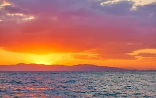 Картинка закат, море, пейзаж, небо, горы, природа, красота