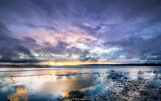 Картинка море, закат, облака, пейзаж, природа, отражение, песок