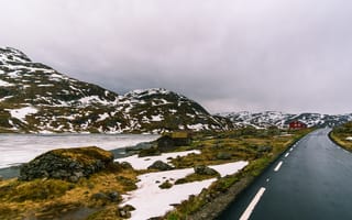 Картинка природа, горы, дорога, озеро, зима, пейзаж, домик