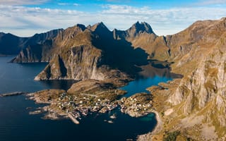 Картинка горы, природа, пейзаж, остров, море, деревня, скалы