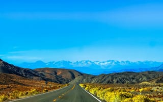 Картинка дорога, горы, пейзаж, небо, природа, пустыня, солнце