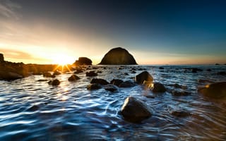Картинка закат, море, камни, природа, пейзаж, солнце, водная гладь