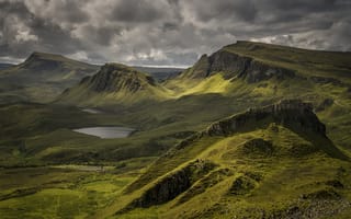 Картинка пейзаж, горы, природа, озеро, облака, зелень, скалы