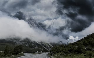 Картинка горы, дорога, облака, природа, пейзаж, туман, небо