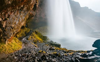 Картинка водопад, природа, пейзаж, скалы, поток, пешеходная тропа, Исландия