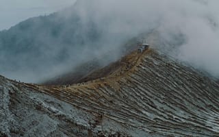 Картинка горы, пейзаж, туман, природа, пешеходный маршрут, вулкан, путешествие