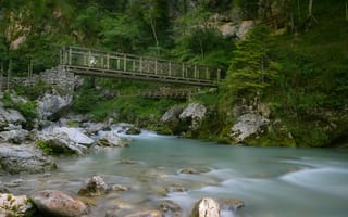 Картинка природа, река, мост, лес, камни, пейзаж, водопад