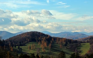 Картинка пейзаж, горы, небо, осень, природа, деревья, облака