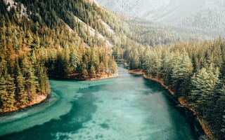 Картинка природа, река, лес, горы, пейзаж, вода, осень, отдых, красота, пейзажный