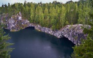 Картинка природа, озеро, скалы, лес, пейзаж, водоем, камни