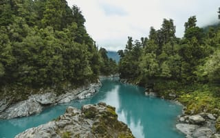 Картинка река, природа, лес, горы, пейзаж, вода, камни, зелень, спокойствие, отдых