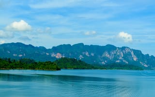 Картинка природа, горы, озеро, небо, пейзаж, вода, зелень, отдых