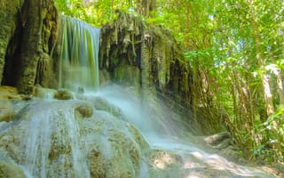 Картинка водопад, природа, лес, поток, камни, зелень, пейзаж