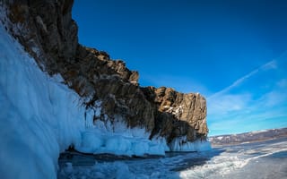 Картинка лед, скала, природа, зима, озеро, пейзаж, небо