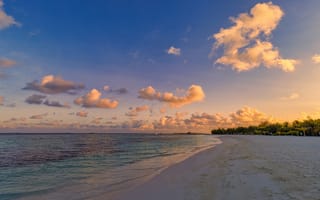 Картинка пляж, закат, море, пейзаж, облака, отдых, природа