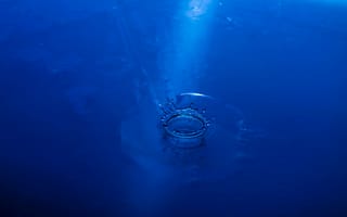 Картинка вода, капля, синий, круг, отражение, погружение, дизайн