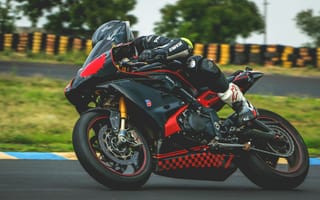 Картинка мотоцикл, гонка, спорт, движение, адреналин, техника, пейзаж