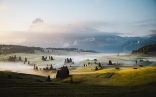 Картинка пейзаж, горы, туман, природа, долина, утро, зелень