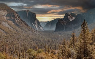 Картинка природа, горы, пейзаж, лес, закат, долина, пейзажный