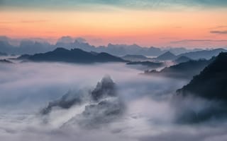 Картинка горы, туман, закат, природа, пейзаж, облака, мир