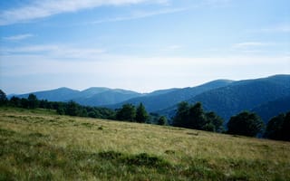 Картинка пейзаж, горы, небо, природа, трава, лес, отдых