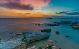 Картинка море, закат, пейзаж, камни, природа, небо, водная гладь