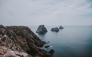 Картинка море, скалы, пейзаж, природа, острова, небо, водная гладь