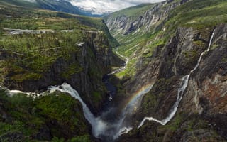 Картинка водопад, природа, горы, пейзаж, река, радужный, скалы, лес, вода, долина