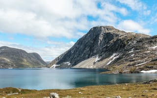 Картинка горы, озеро, природа, пейзаж, небо, скалы, лето