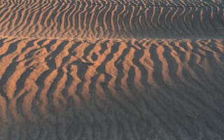 Картинка природа, пустыня, песок, песчаный, дюна, засушливый, холм, бархан, сверху, c воздуха, аэросъемка, съемка с дрона