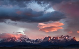 Картинка горы, гора, природа, Торрес-дель-Пайне, Чили, облака, туча, облако, тучи, небо, вечер, закат, заход
