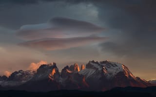 Картинка горы, гора, природа, Торрес-дель-Пайне, Чили, облака, туча, облако, тучи, небо, вечер