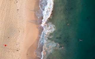 Картинка волна, океан, море, вода, природа, берег, побережье, песок, песчаный, пляж, отпуск, сверху, c воздуха, аэросъемка, съемка с дрона