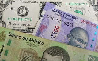 Картинка деньги, купюра, купюры, доллар США, USD, американский доллар, валюта, рупия, индийская рупия, индийская, INR, песо, Мексиканское песо, Мексиканский, MXN