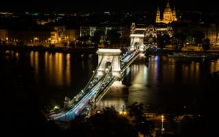 Картинка Цепной Мост, Будапешт, Венгрия, мост, архитектура, город, здания, исторический, история, старинный, ночь, огни, подсветка