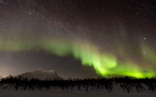 Картинка северное сияние, полярное сияние, аврора бореалис, небо, яркое, ночь, Саана, Финляндия, природа, гора, темнота, темный, зима, снег