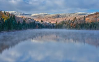 Картинка озера, озеро, природа, вода, пейзаж, лес, деревья, дерево, гора, осень, утро, утренний, Тремблан, Квебек, Канада