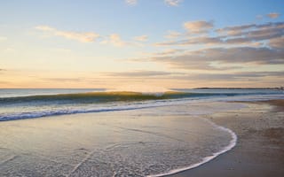 Картинка океан, море, вода, природа, пейзаж, берег, побережье, песок, песчаный, пляж, волна, утро, утренний, рассвет, восход